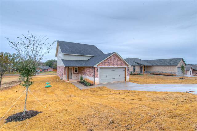 2116 Christine Drive, Granbury, TX 76048