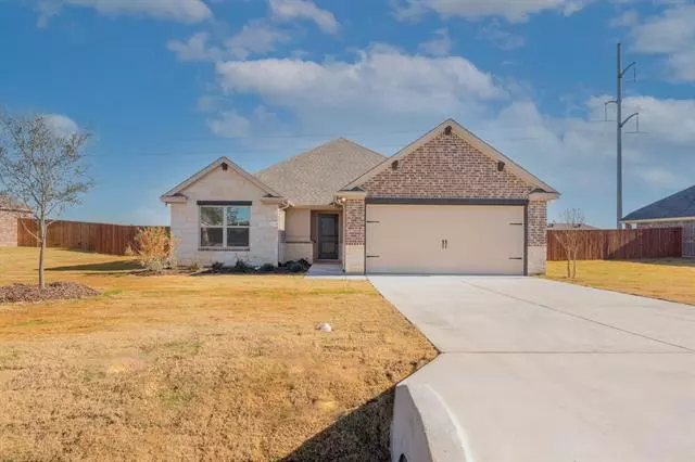 3025 Meandering Way, Granbury, TX 76049