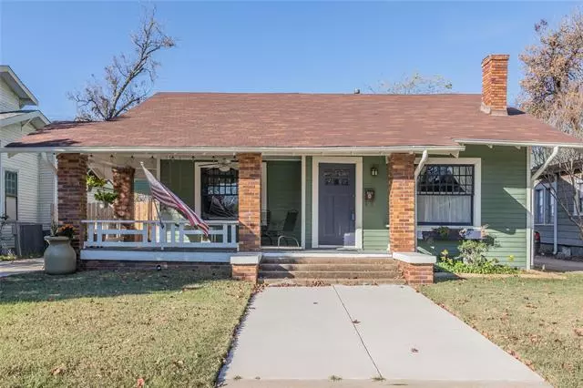 2244 Hurley Avenue, Fort Worth, TX 76110