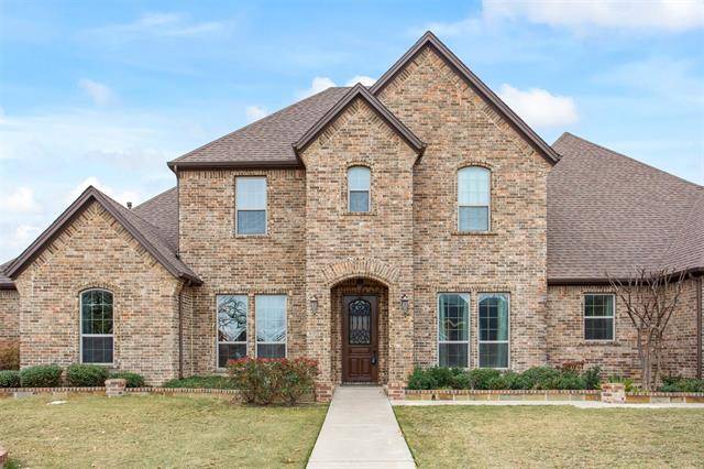 1044 Fox Wood Drive, Kennedale, TX 76060