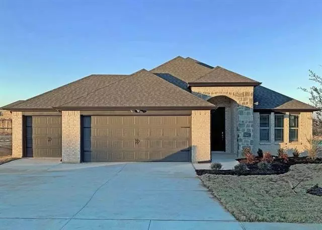 Justin, TX 76247,512 Hillcrest Circle