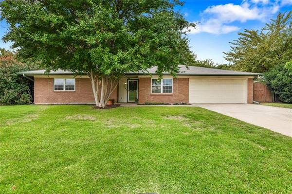 1157 Irwin Drive, Hurst, TX 76053