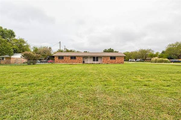 1005 County Road 1109c, Rio Vista, TX 76093