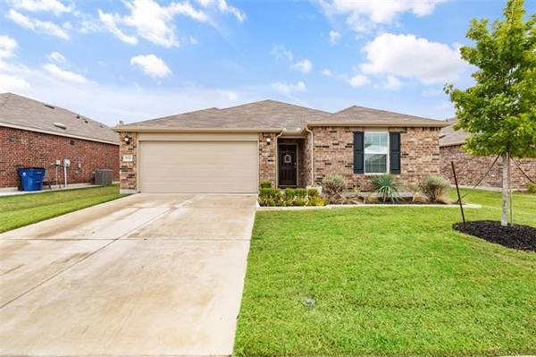 1640 Vernon Drive, Aubrey, TX 76227