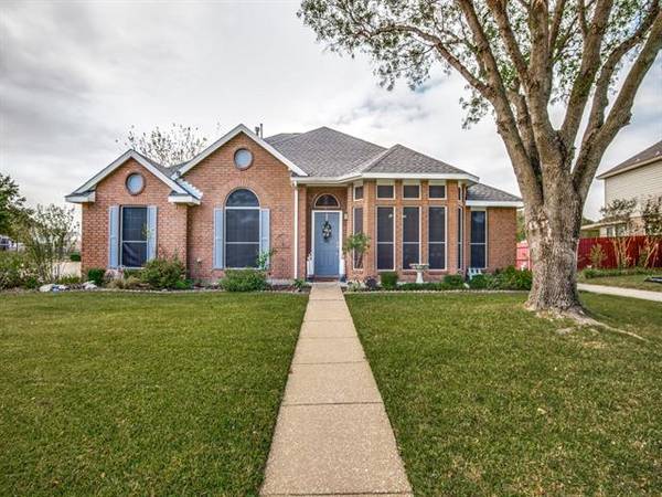 7001 Fox Drive, The Colony, TX 75056