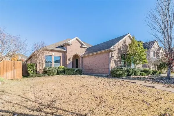 3929 Bamberg Lane, Fort Worth, TX 76244