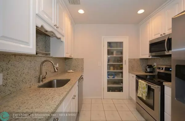 Wilton Manors, FL 33334,232 NE 30th St