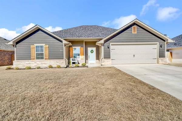 425 Laura, Chandler, TX 75758