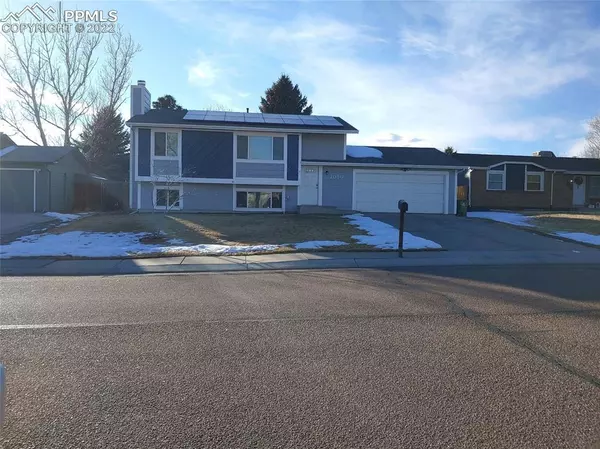 2050 Bula DR, Colorado Springs, CO 80915