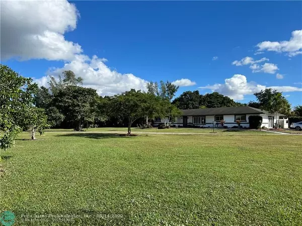 Southwest Ranches, FL 33331,17500 SW 54 ST