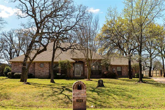 204 William Wallace Drive, Burleson, TX 76028