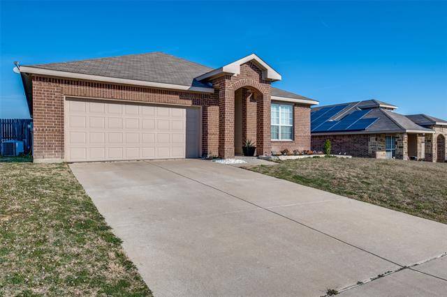 209 Rock Meadow Drive, Crowley, TX 76036