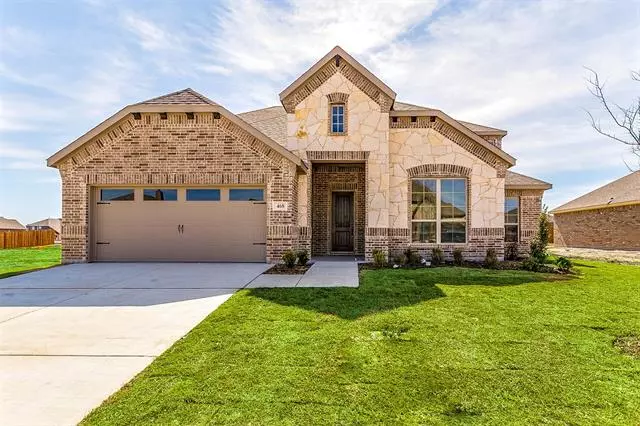 468 Strait Lane, Waxahachie, TX 75165