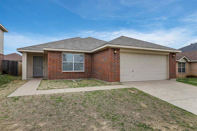 9120 Saint Kitts Road, Fort Worth, TX 76123