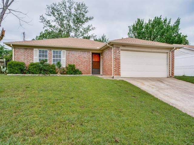 5808 Willow View Drive, Arlington, TX 76017