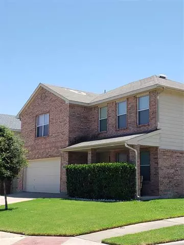 4900 Trail Creek Drive, Fort Worth, TX 76244