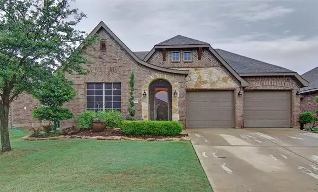 11832 Bellegrove Road, Burleson, TX 76028