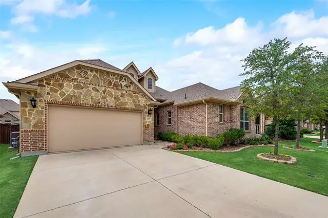 207 Saratoga Drive, Hickory Creek, TX 75065