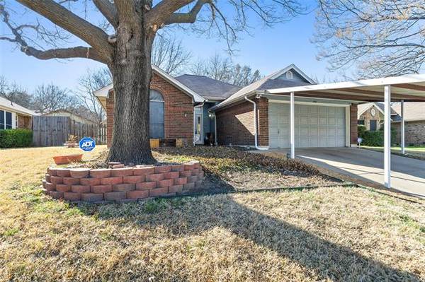 808 Parkwest Boulevard, Saginaw, TX 76179