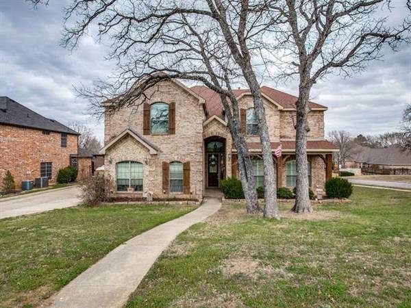 800 Whitley Court, Kennedale, TX 76060