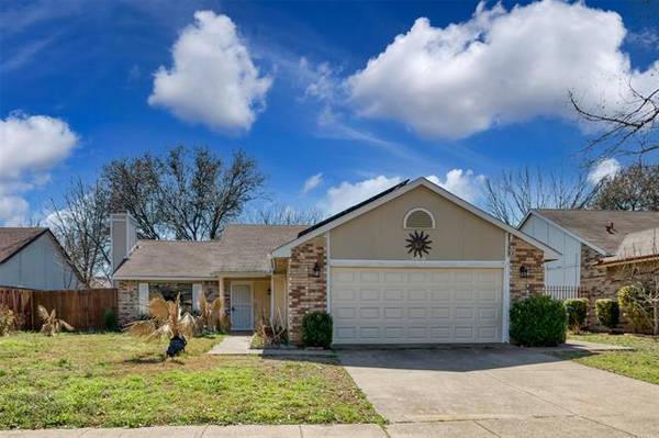 3005 Woodlark Drive, Fort Worth, TX 76123