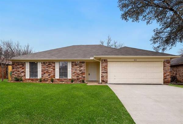 3012 Creekwood Lane, Fort Worth, TX 76123