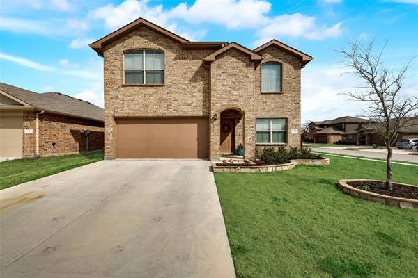 1125 Emerald Leaf Drive, Azle, TX 76020