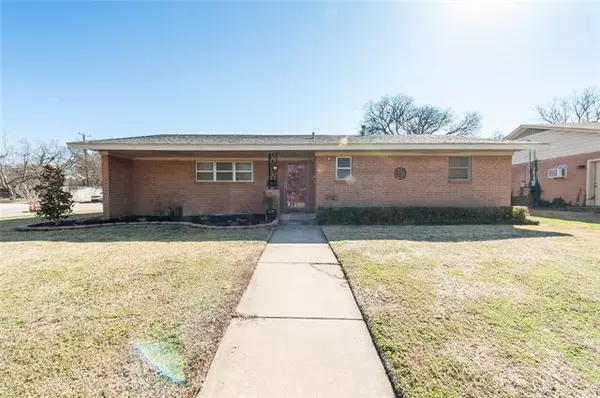 1128 Hillcrest Street, Denton, TX 76201