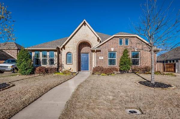 913 Mill Pond Drive, Midlothian, TX 76065