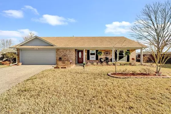 Tyler, TX 75703,1317 Woodbridge Circle