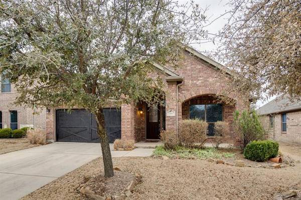 306 Blythe Bridge Drive, Roanoke, TX 76262