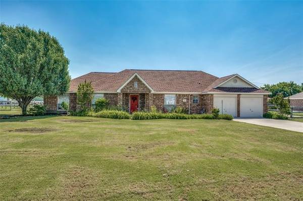 880 Overland Drive, Lowry Crossing, TX 75069