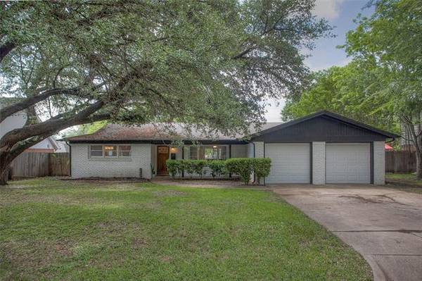 6949 Valhalla Road, Fort Worth, TX 76116