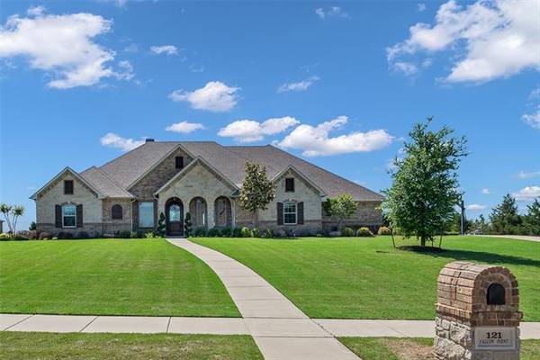 121 Falcon Point Drive, Heath, TX 75032