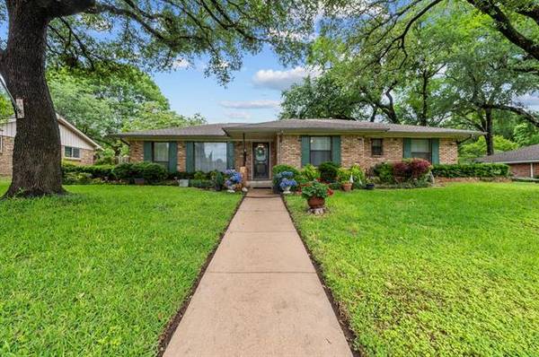 239 Shockley Avenue, Desoto, TX 75115