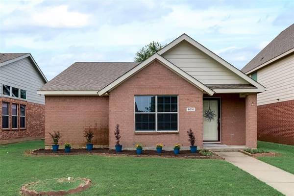 9016 Wild Rose Lane, Cross Roads, TX 76227