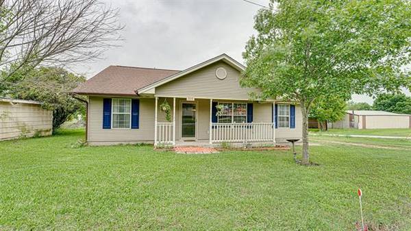 315 N Allen Street, Frost, TX 76641