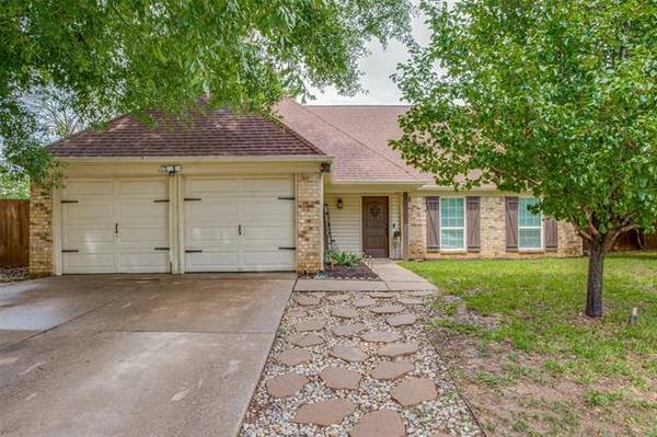 3904 Willow Run, Flower Mound, TX 75028