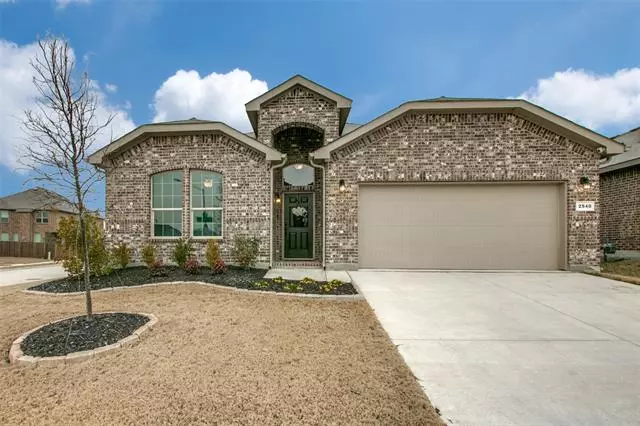 2540 Clay Creek Lane, Fort Worth, TX 76177