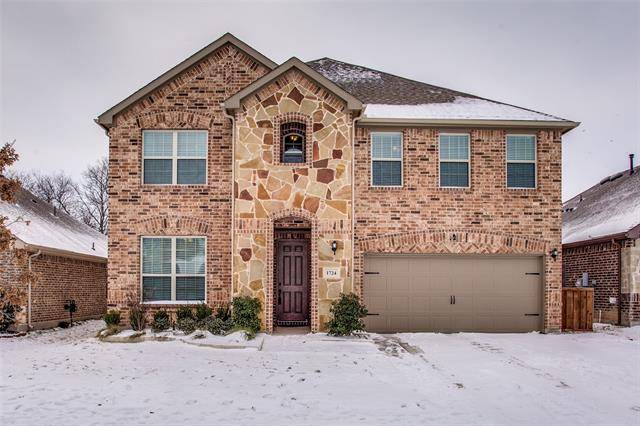 1724 Ridge Creek Lane, Aubrey, TX 76227