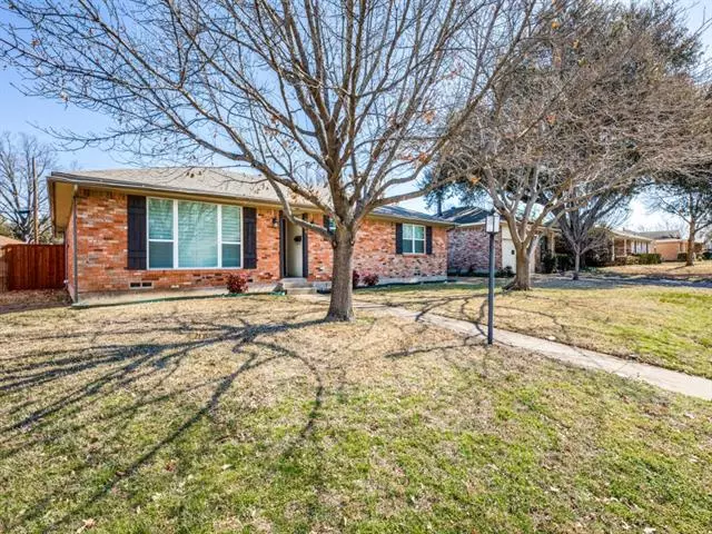 2530 Greenport Drive, Dallas, TX 75228