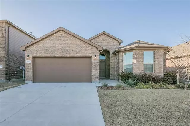 1028 Blooming Prairie Trail, Fort Worth, TX 76177