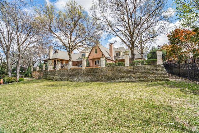 3505 Twin Lakes Way, Plano, TX 75093