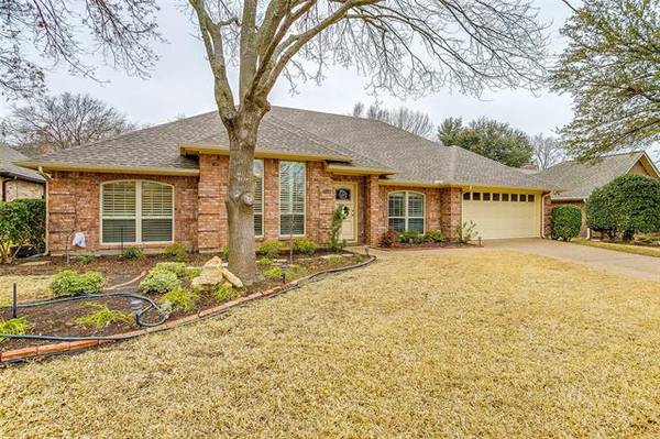 7016 Brookvale Road, Fort Worth, TX 76132