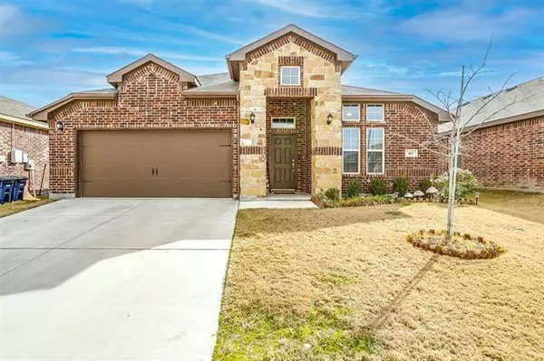 413 Sandhurst Drive, Fort Worth, TX 76036