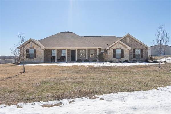 6205 Kentucky Street, Joshua, TX 76058