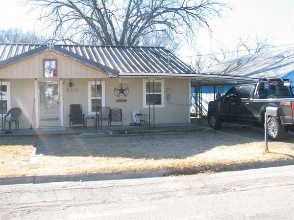 310 E 7th Street, Coleman, TX 76834