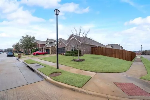 Carrollton, TX 75010,1600 Falconet Court