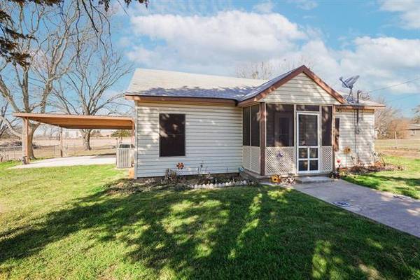 428 S Ewing Street, Boyd, TX 76023