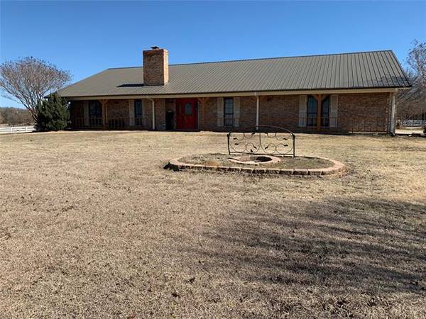 128 W Huron Circle, Nocona, TX 76255